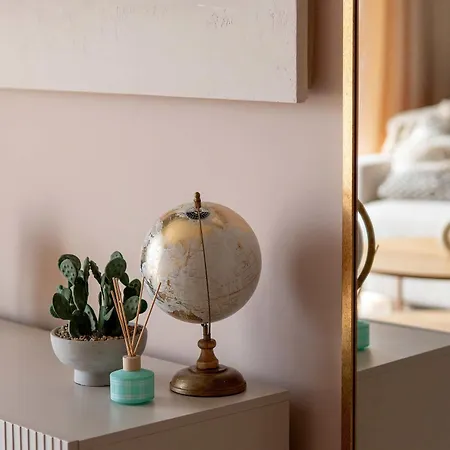 Apartment Sky Eleven - Parking & Balcony By Renters Prestige