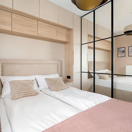 Daire Sky Eleven - Parking & Balcony By Renters Prestige *