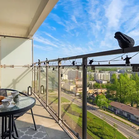 شقة Sky Eleven - Parking & Balcony By Renters Prestige *