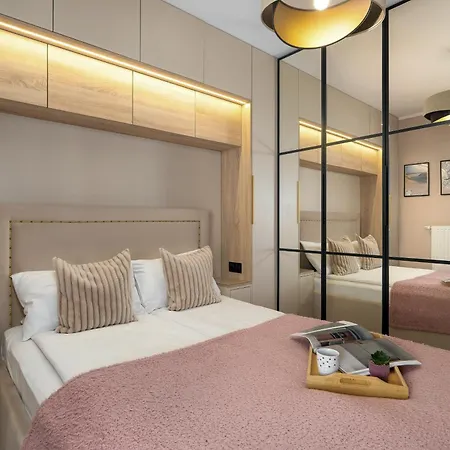 Sky Eleven - Parking & Balcony By Renters Prestige شقة