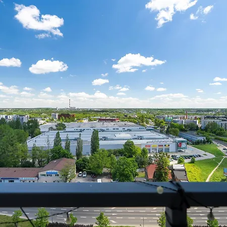 شقة Sky Eleven - Parking & Balcony By Renters Prestige