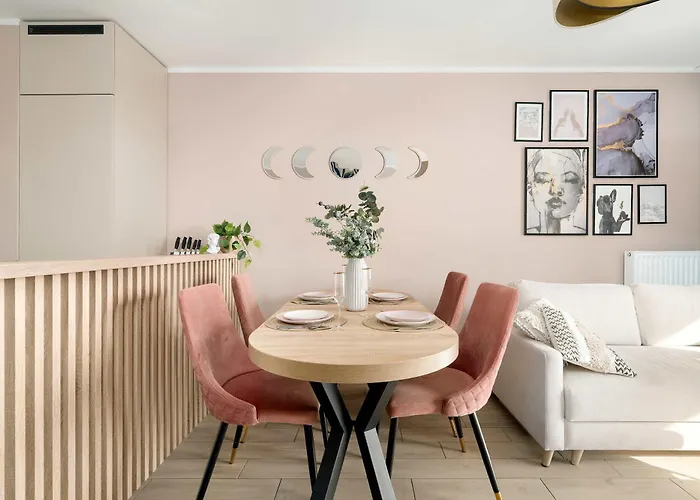 Sky Eleven - Parking & Balcony By Renters Prestige Apartment Posen