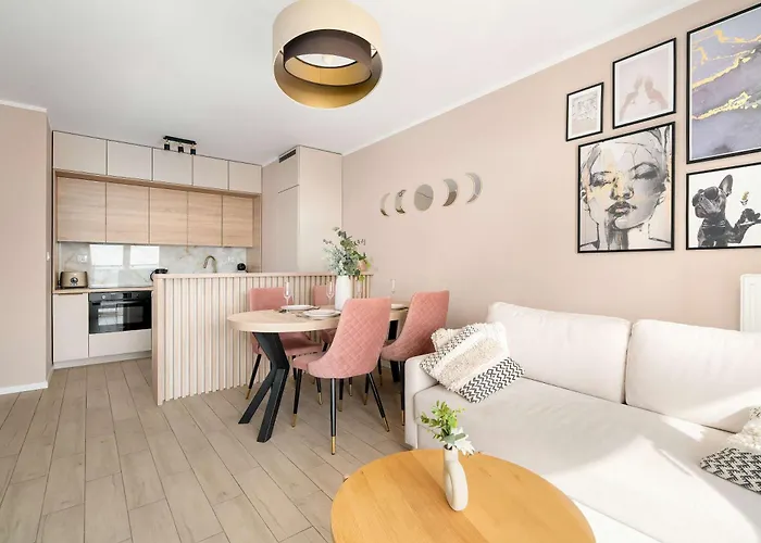 Sky Eleven - Parking & Balcony By Renters Prestige