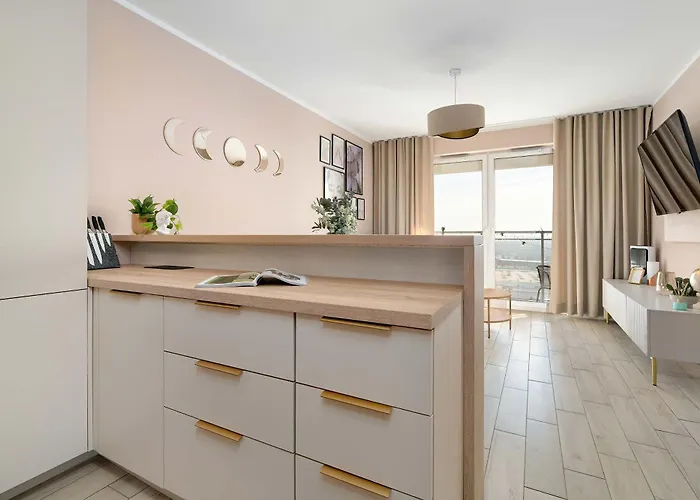 Sky Eleven - Parking & Balcony By Renters Prestige *